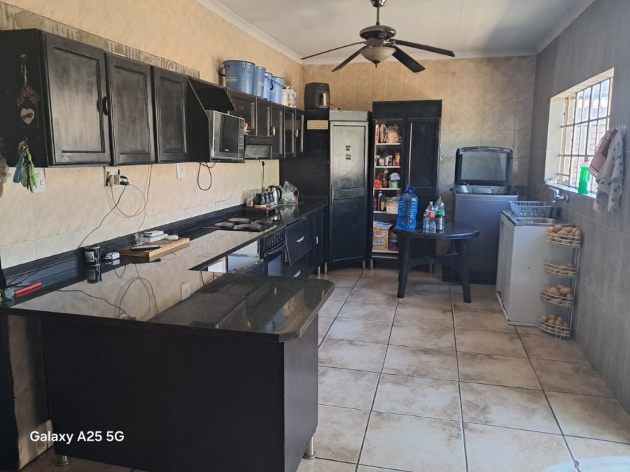 3 Bedroom Property for Sale in Oos Einde North West